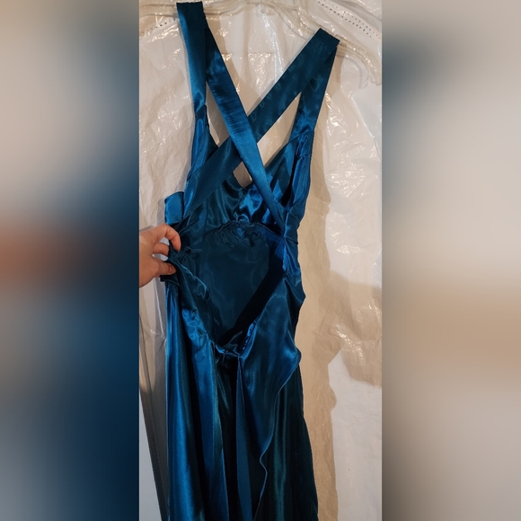 Teal Jessica McClintock floor length prom dress or gown with low back - Picture 4 of 4